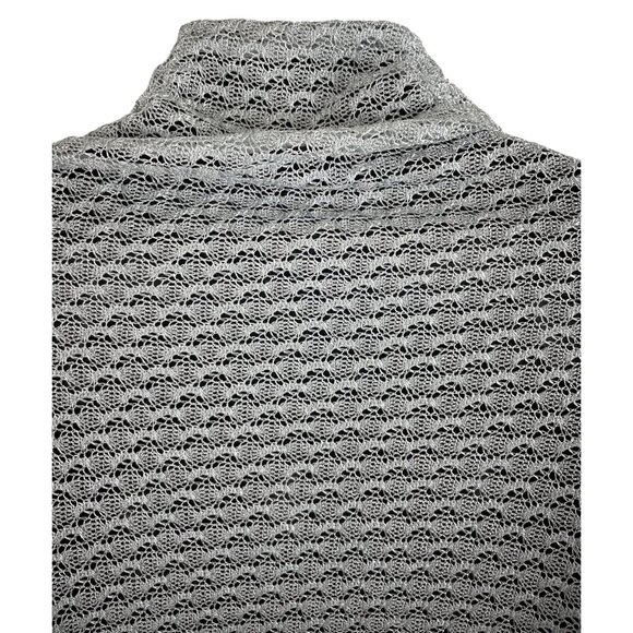 Vintage Light Gray Lace Knit Shawl With White Fringe Trim - Picture 4 of 9